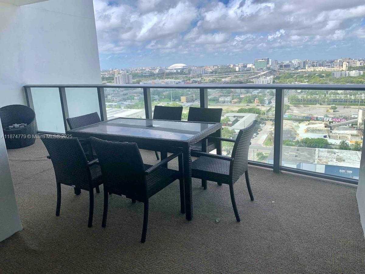 Small Image of 1600 NORTH EAST 1ST AVE #1711, Miami Number 6