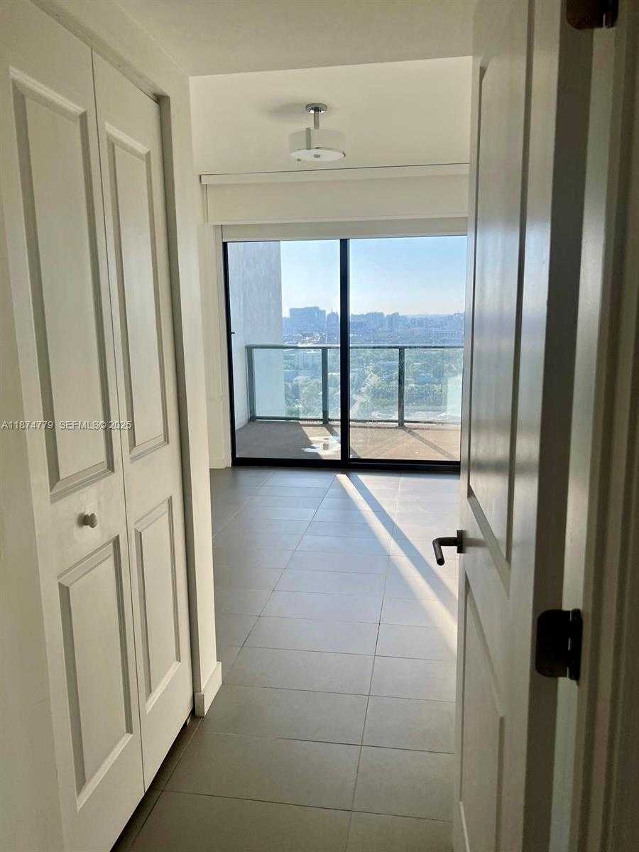 Small Image of 1600 NORTH EAST 1ST AVE #1711, Miami Number 8