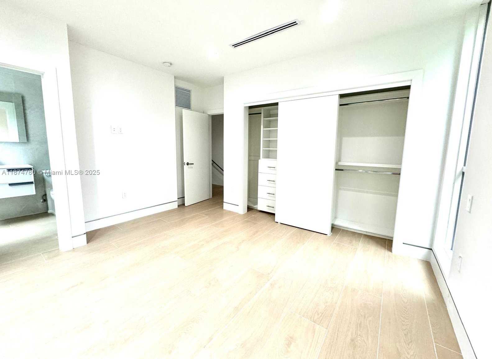 Small Image of 5728 NORTH WEST 5TH COURT #TH-1, Miami Number 11