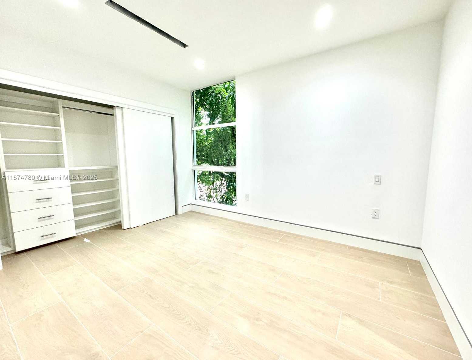 Small Image of 5728 NORTH WEST 5TH COURT #TH-1, Miami Number 18