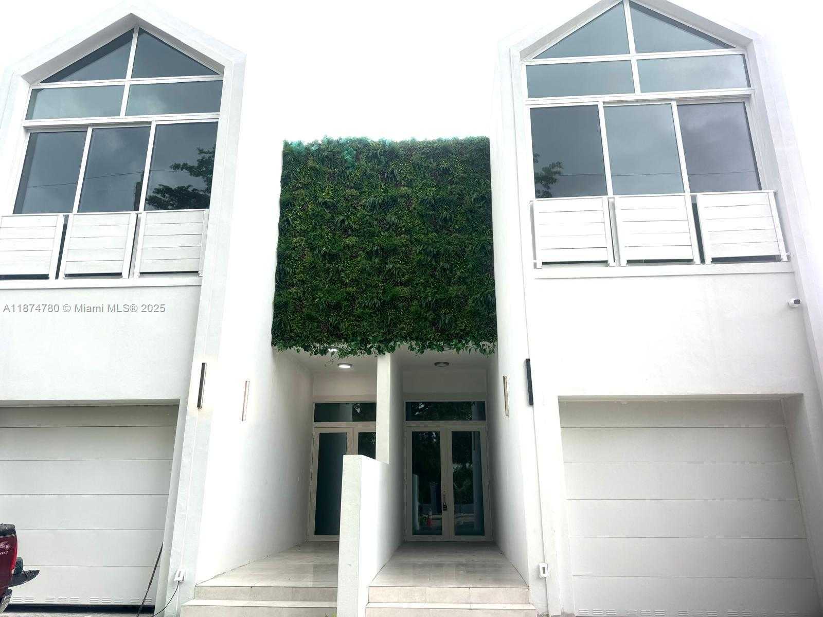 Small Image of 5728 NORTH WEST 5TH COURT #TH-1, Miami Number 35