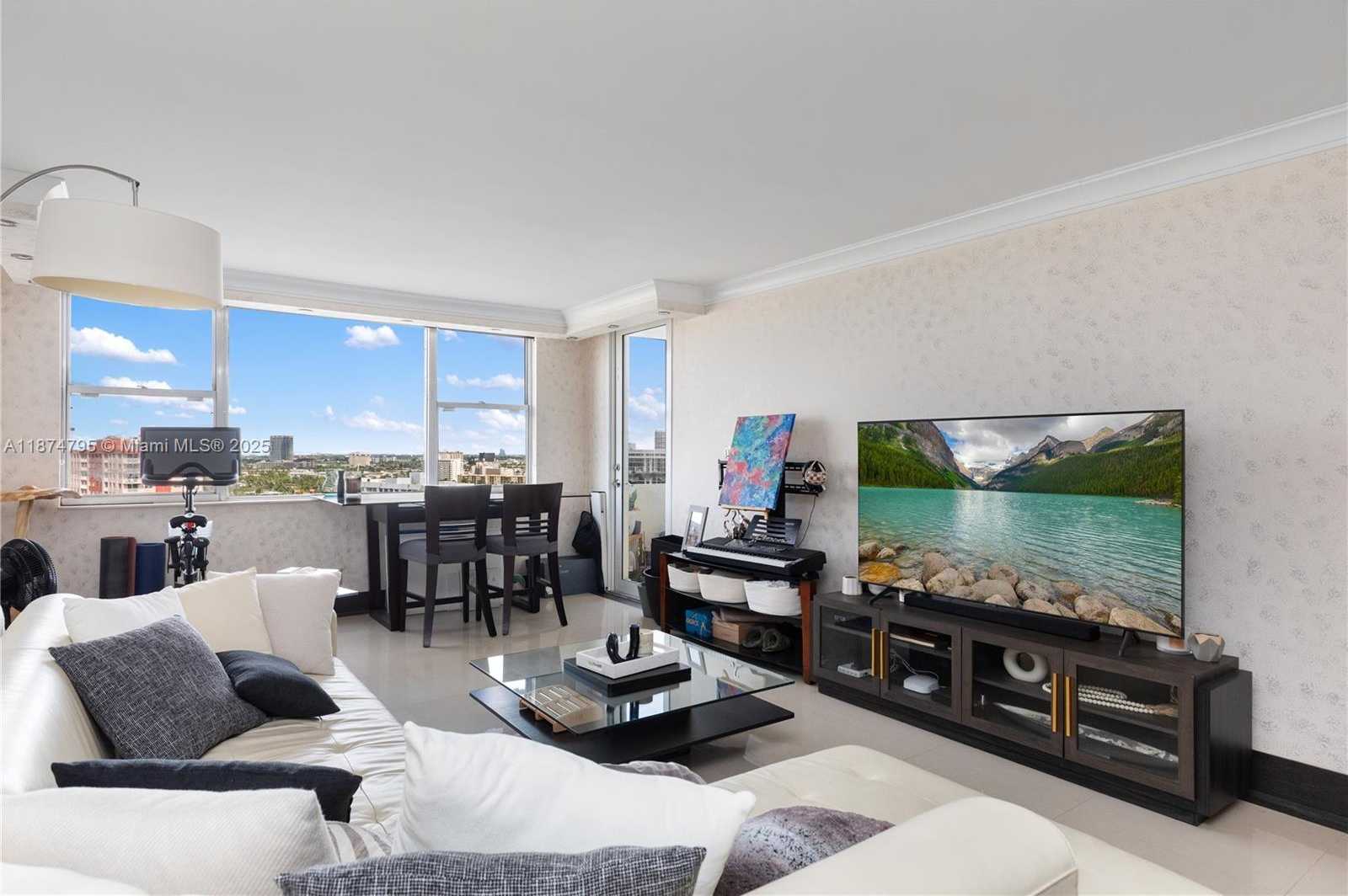 Small Image of 3180 SOUTH OCEAN DR #1517, Hallandale Beach Number 11