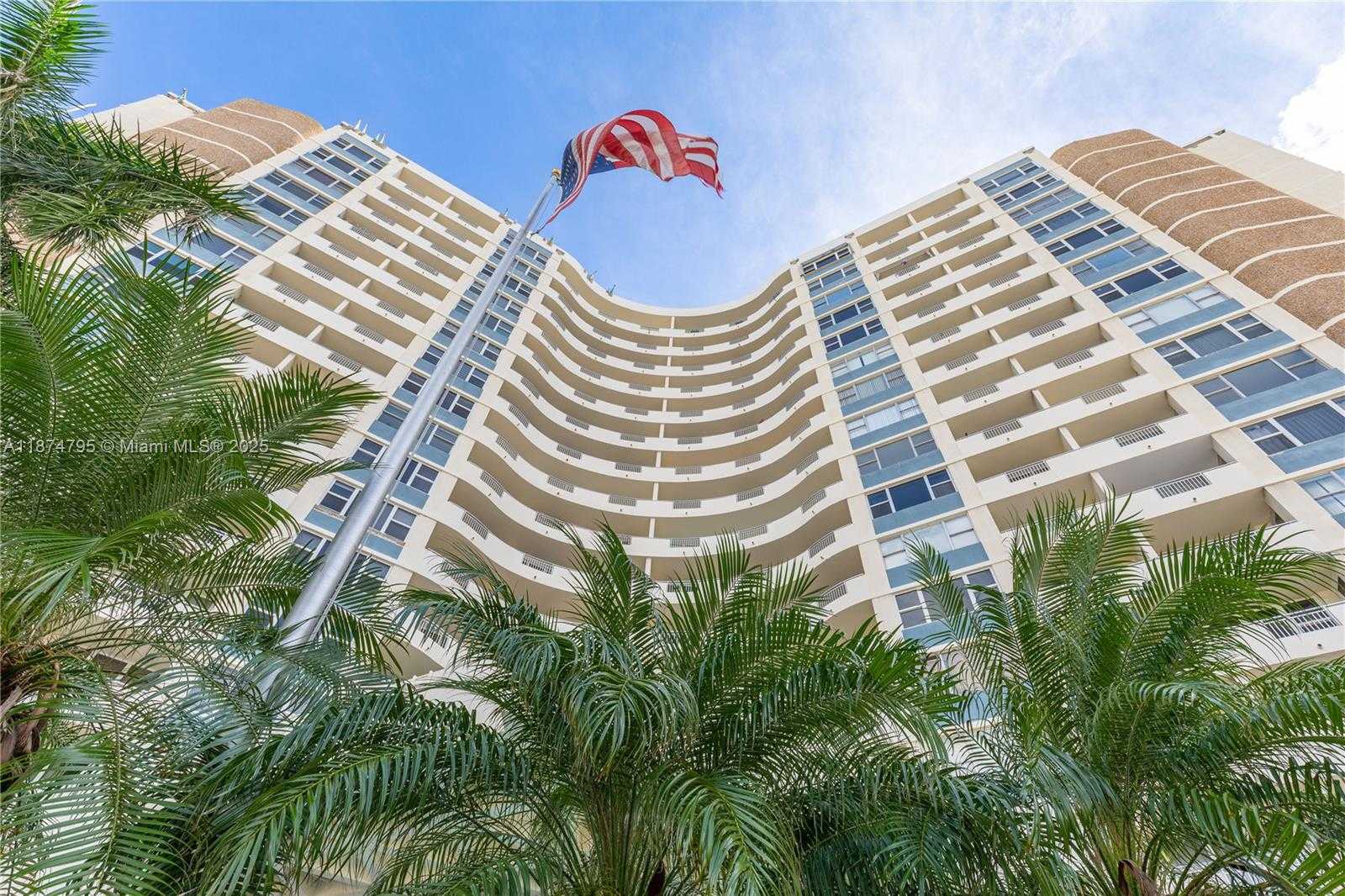 Small Image of 3180 SOUTH OCEAN DR #1517, Hallandale Beach Number 26