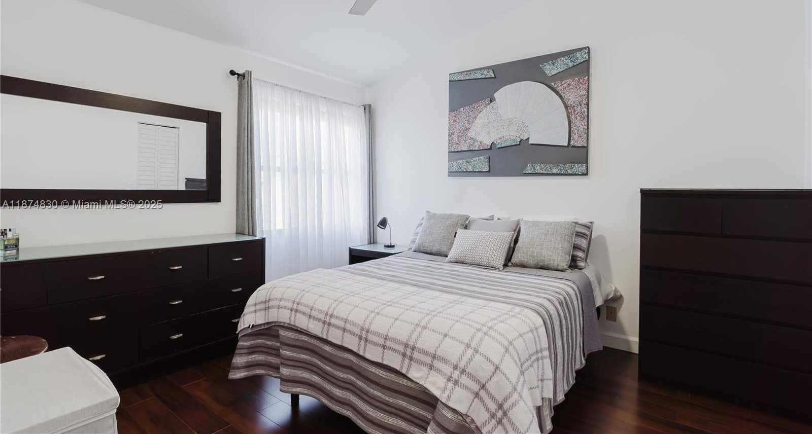 Small Image of 21195 HELMSMAN DR #F12, Aventura Number 33