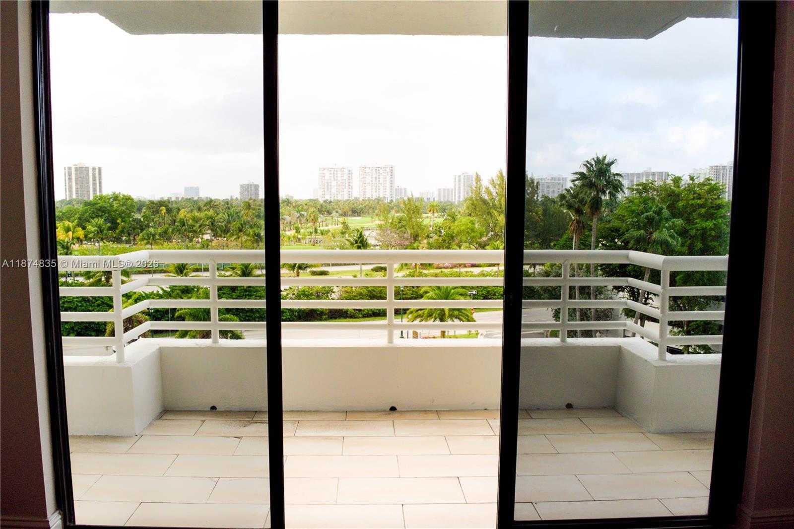 Small Image of 3300 NORTH EAST 192ND ST #611, Aventura Number 16