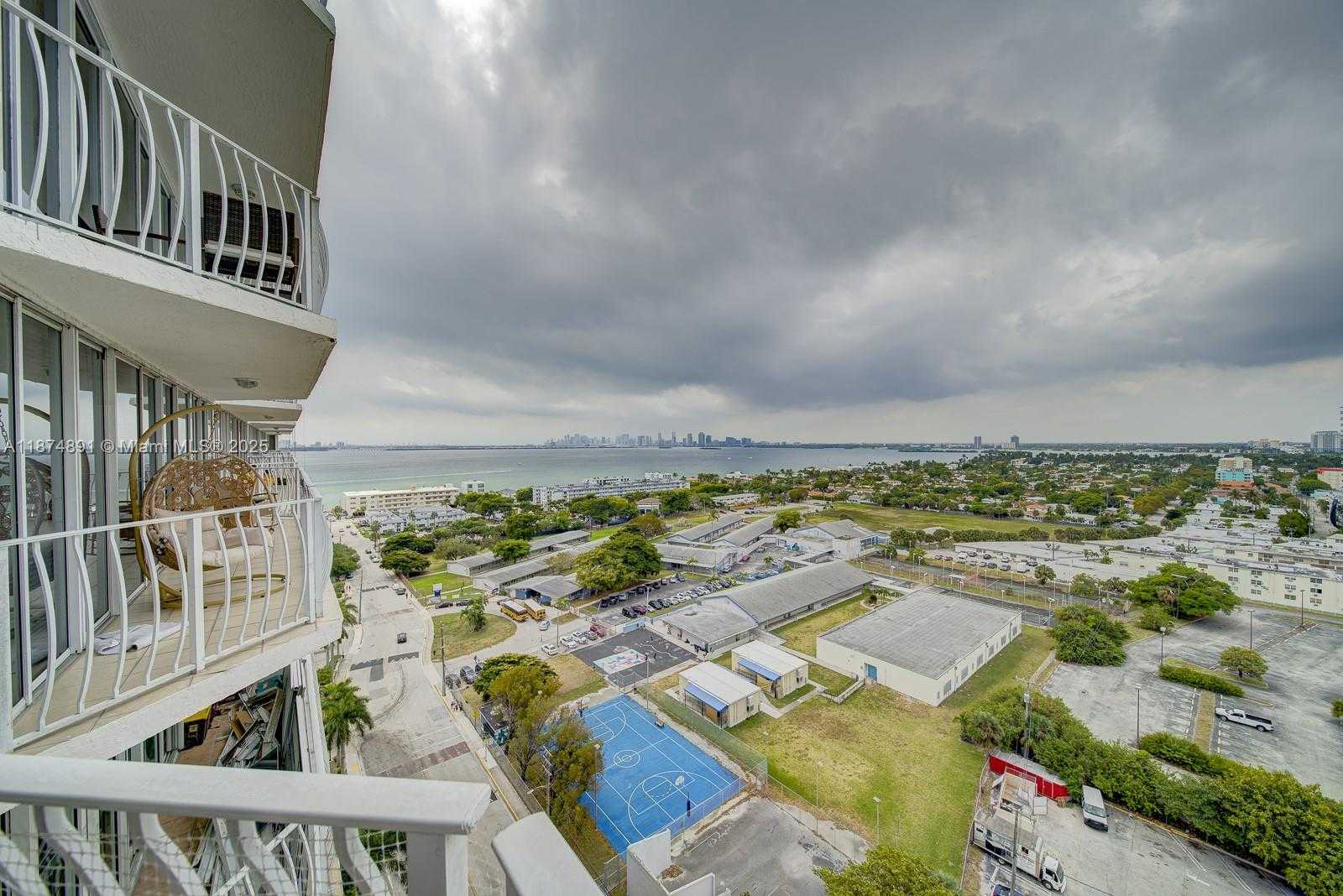 Small Image of 7601 EAST TREASURE DR #1811, North Bay Village Number 8
