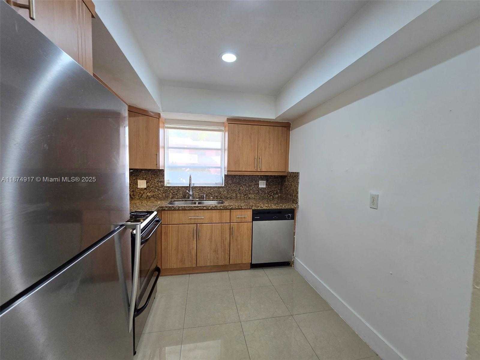 Small Image of 7520 SOUTH WEST 82ND ST #G118, Miami Number 20