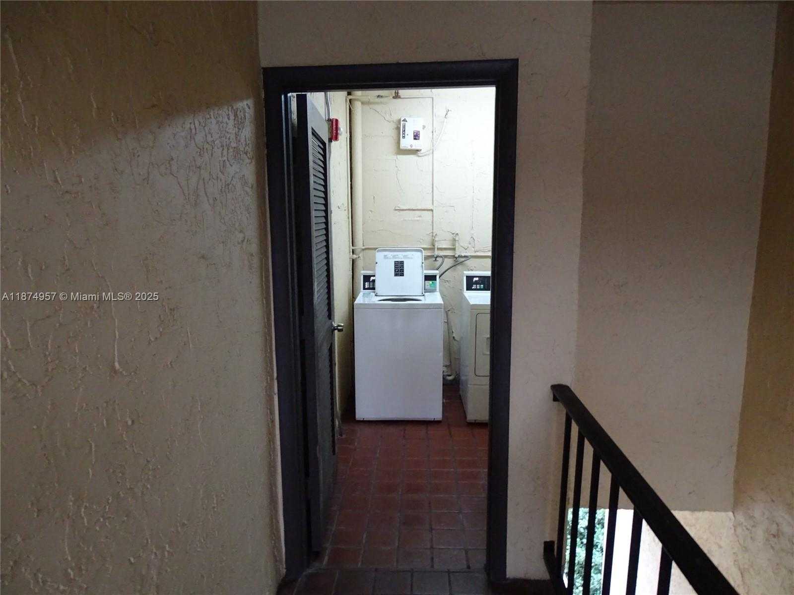 Small Image of 13730 SOUTH WEST 90TH AVE #16-8, Miami Number 25