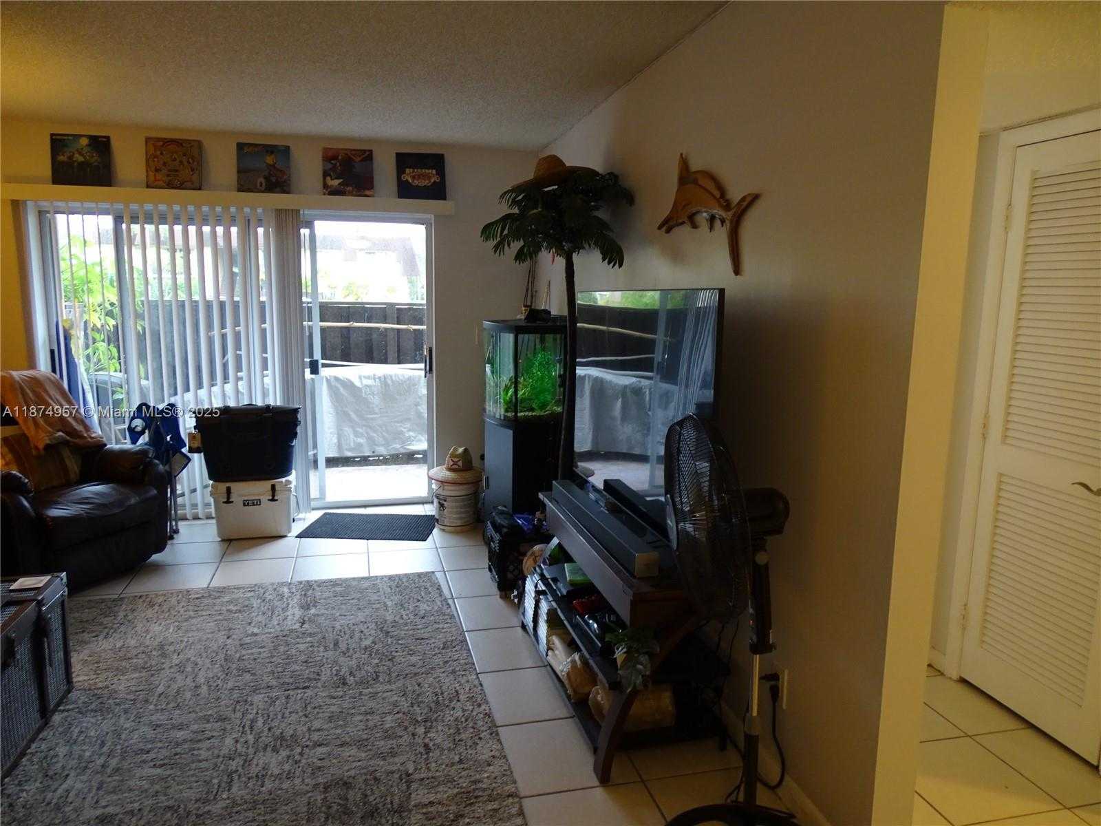 Small Image of 13730 SOUTH WEST 90TH AVE #16-8, Miami Number 5