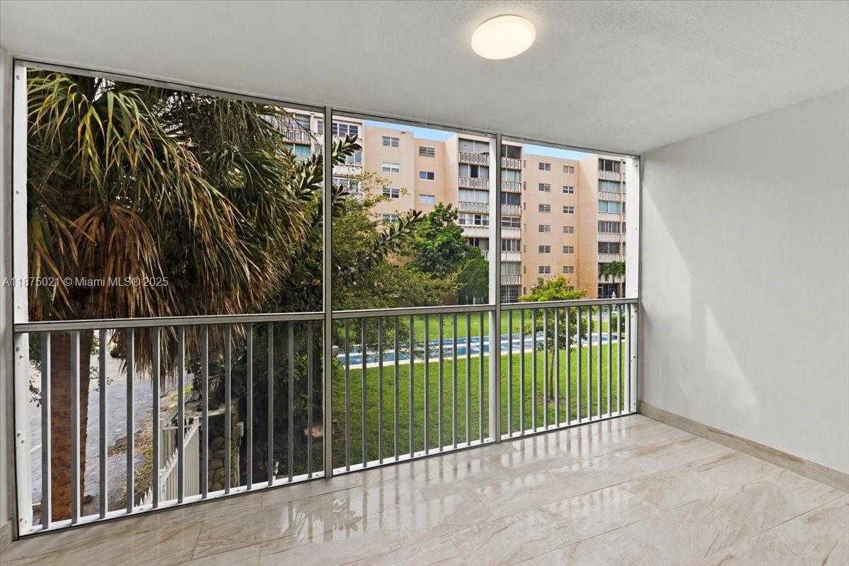 Small Image of 319 NORTH EAST 14TH AVE #201, Hallandale Beach Number 22