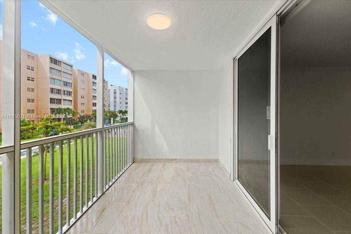 Small Image of 319 NORTH EAST 14TH AVE #201, Hallandale Beach Number 23