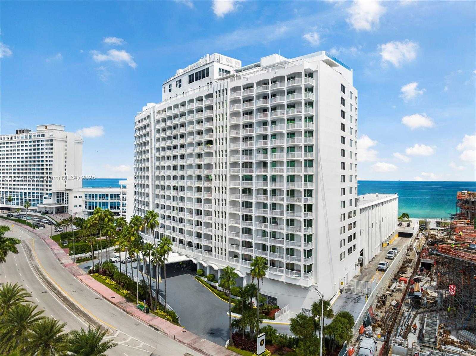 Small Image of 5401 COLLINS AVE #1231, Miami Beach Number 31