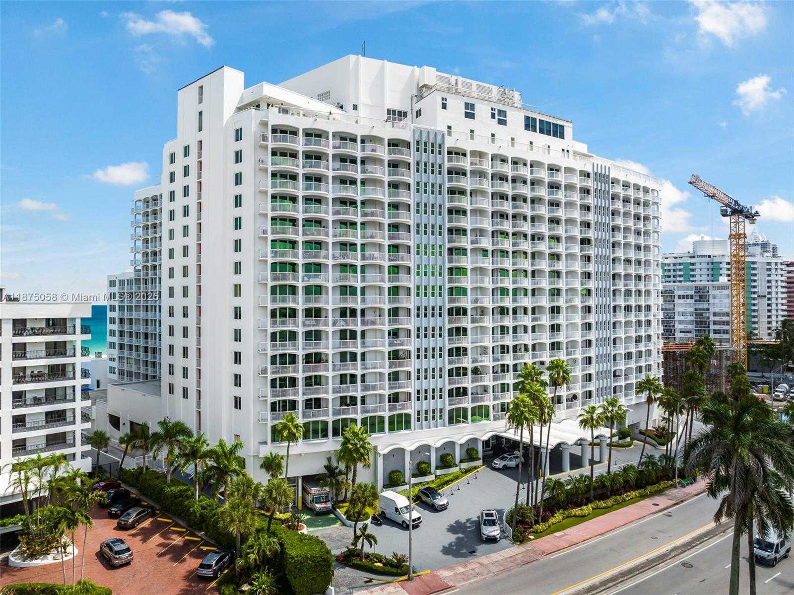 Small Image of 5401 COLLINS AVE #1231, Miami Beach Number 32