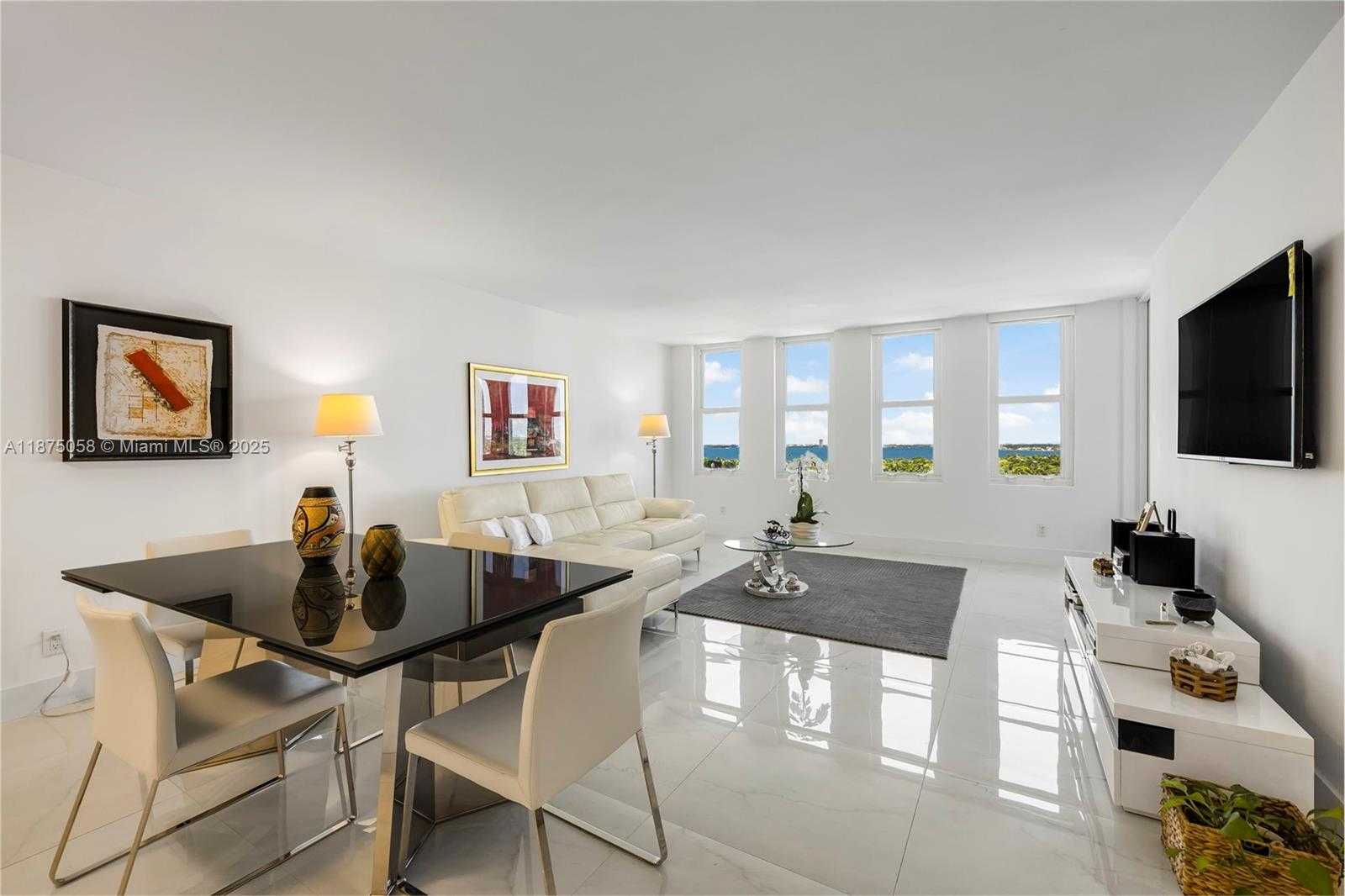 Small Image of 5401 COLLINS AVE #1231, Miami Beach Number 4