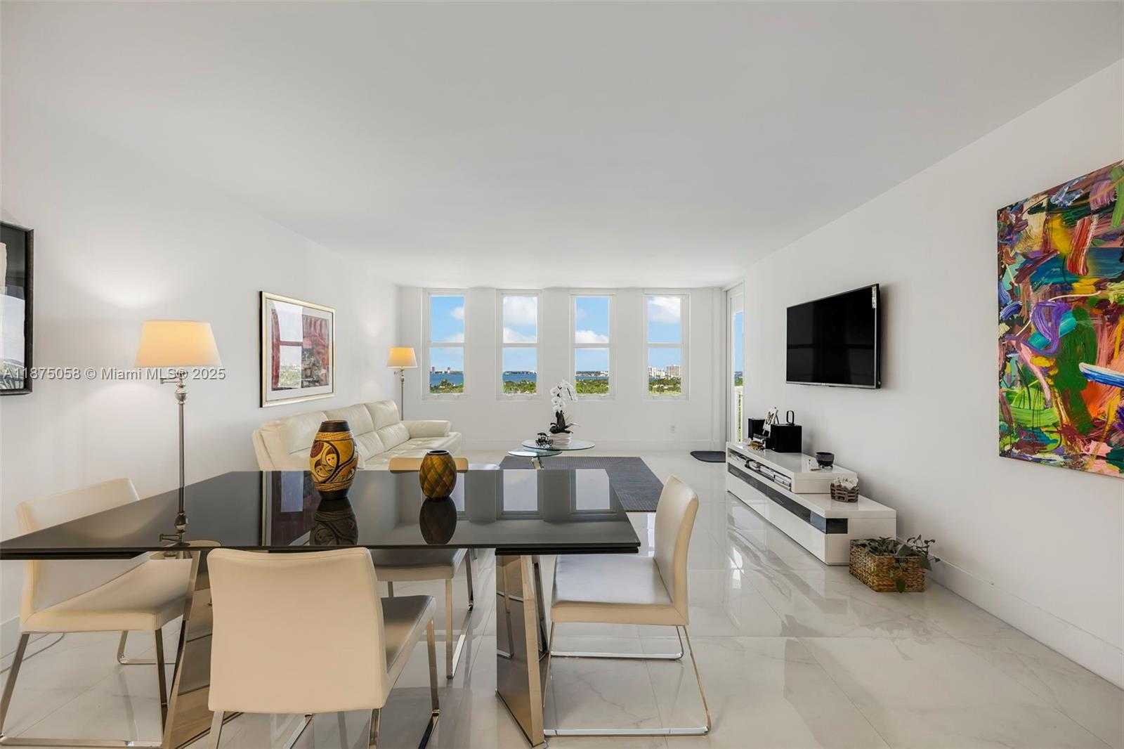 Small Image of 5401 COLLINS AVE #1231, Miami Beach Number 9