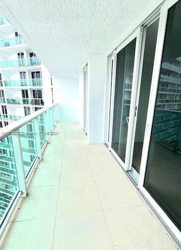 Small Image of 100 BAYVIEW DR #1230, Sunny Isles Beach Number 14