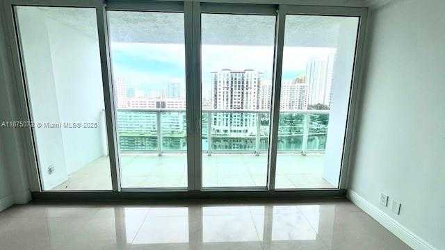 Small Image of 100 BAYVIEW DR #1230, Sunny Isles Beach Number 6