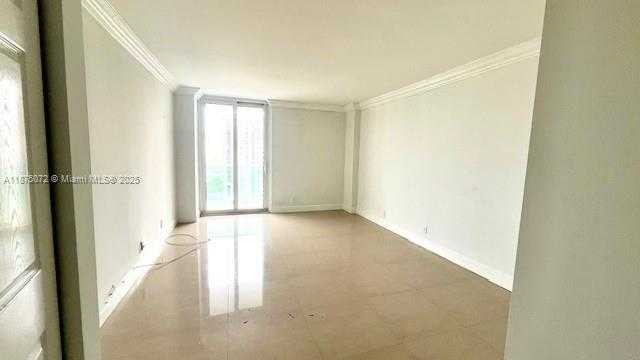 Small Image of 100 BAYVIEW DR #1230, Sunny Isles Beach Number 8