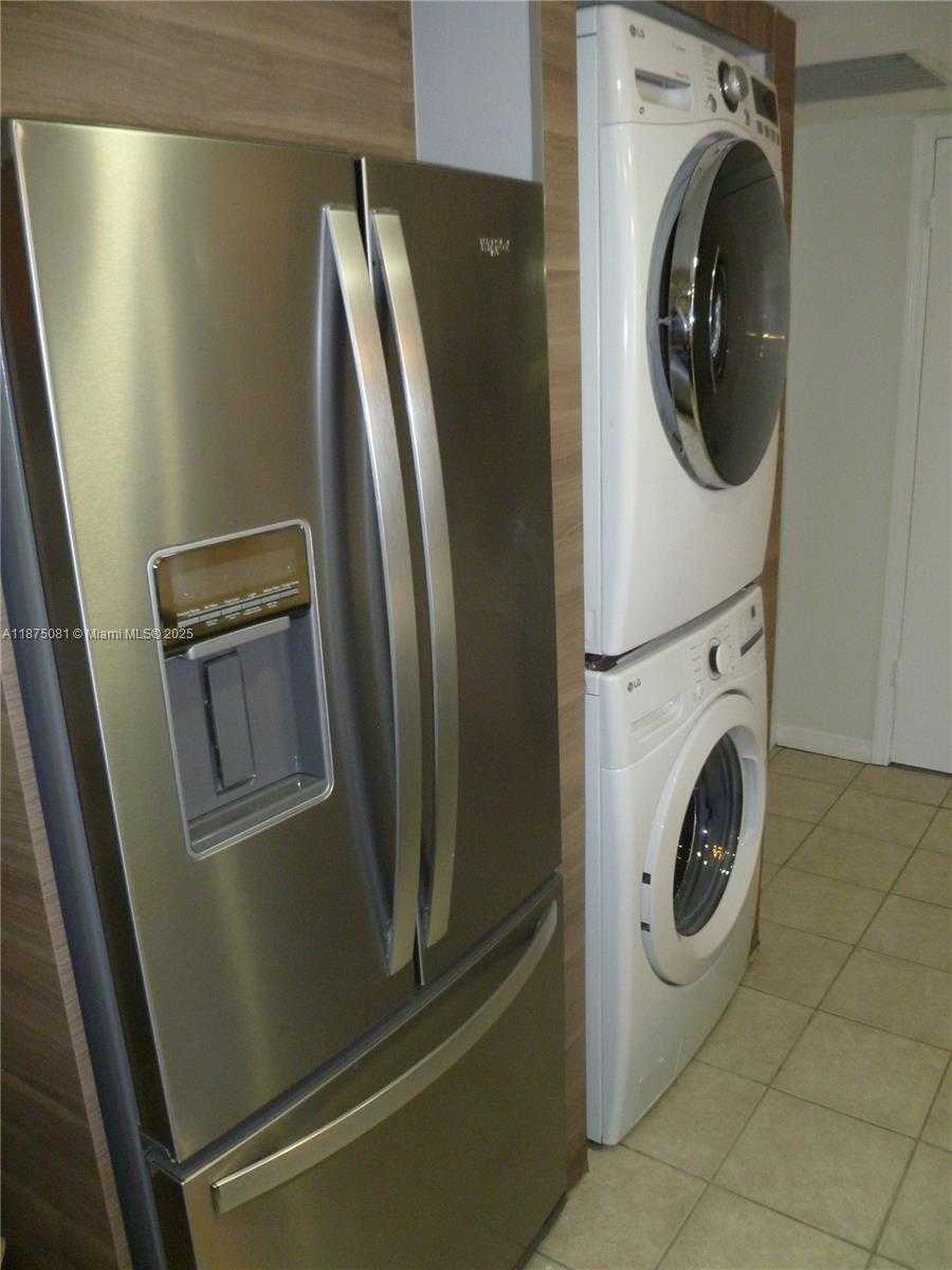 Small Image of 540 BRICKELL KEY DR #1719, Miami Number 11
