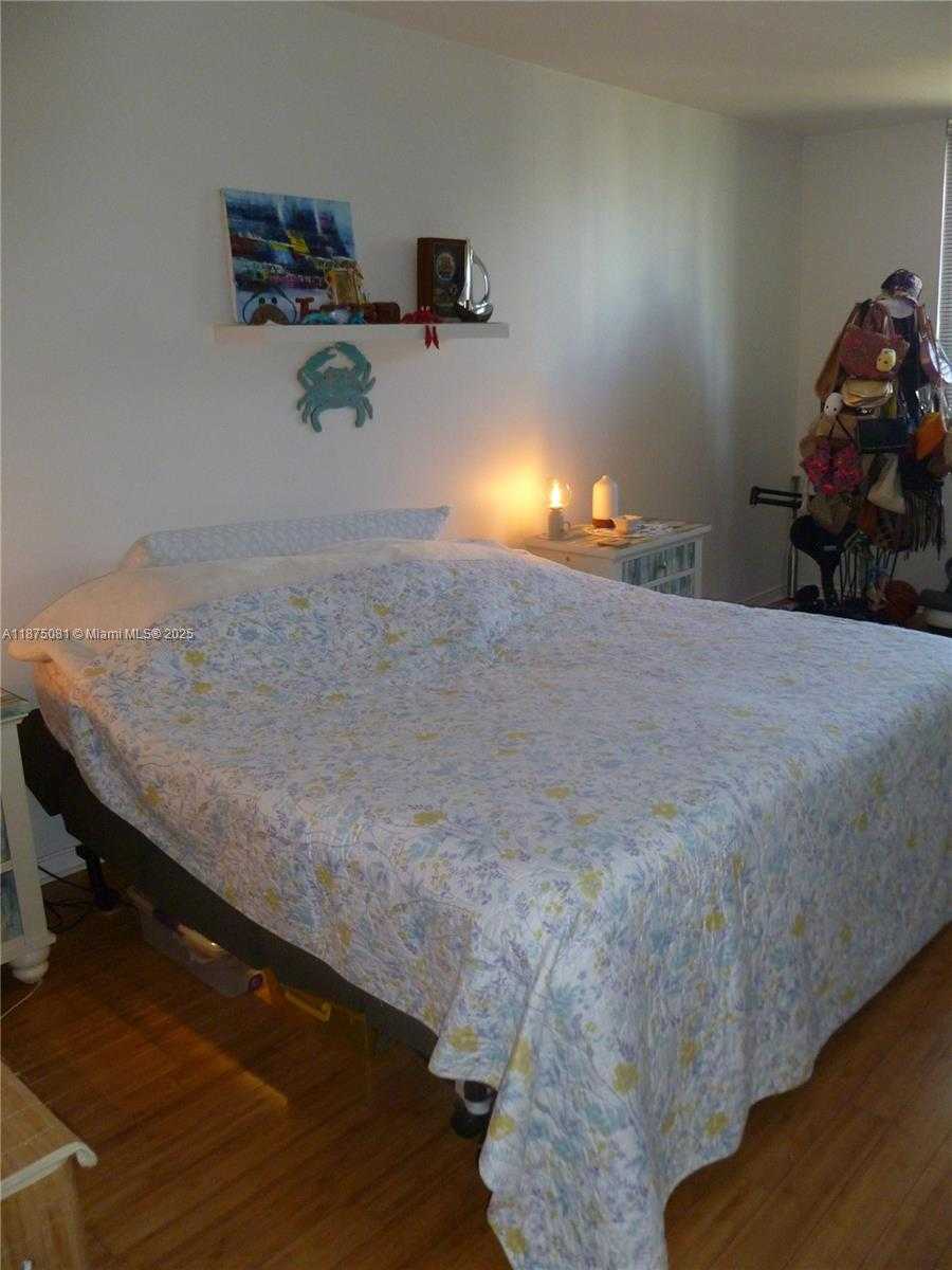 Small Image of 540 BRICKELL KEY DR #1719, Miami Number 15