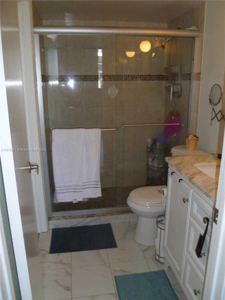 Small Image of 540 BRICKELL KEY DR #1719, Miami Number 19