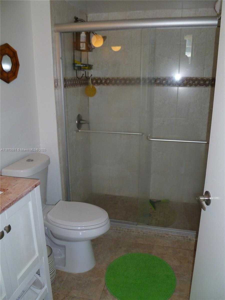 Small Image of 540 BRICKELL KEY DR #1719, Miami Number 22