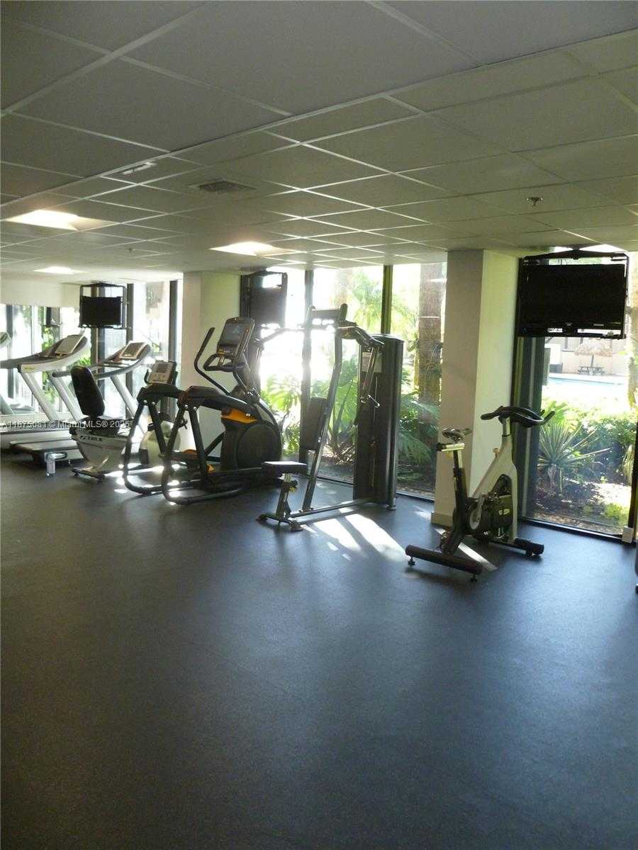 Small Image of 540 BRICKELL KEY DR #1719, Miami Number 24