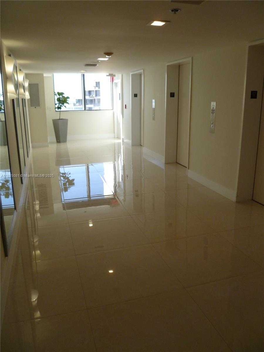 Small Image of 540 BRICKELL KEY DR #1719, Miami Number 29