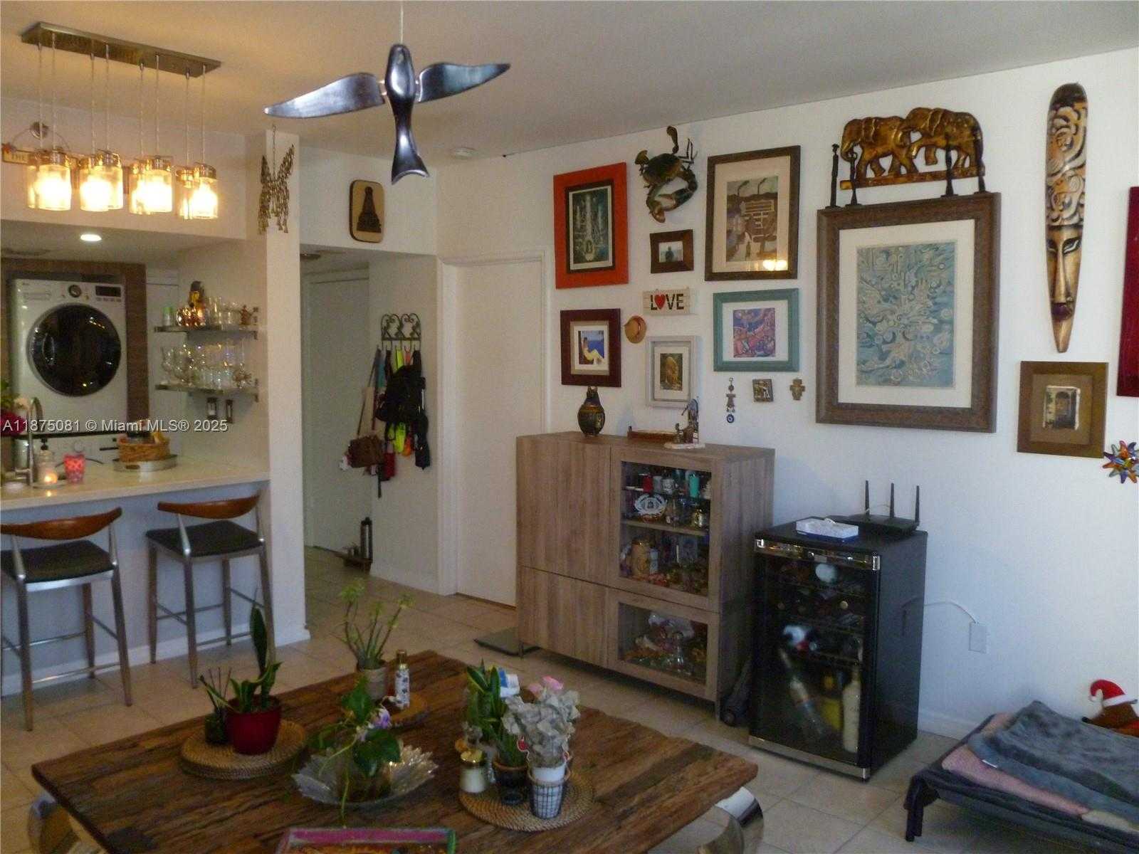 Small Image of 540 BRICKELL KEY DR #1719, Miami Number 5