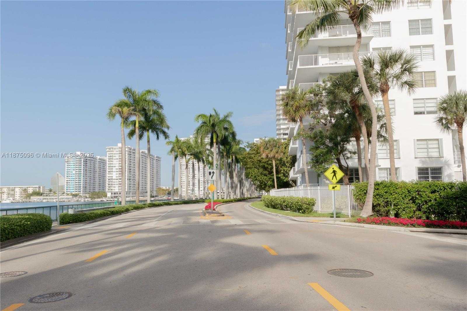 Small Image of 2851 NORTH EAST 183RD ST #1110E, Aventura Number 30