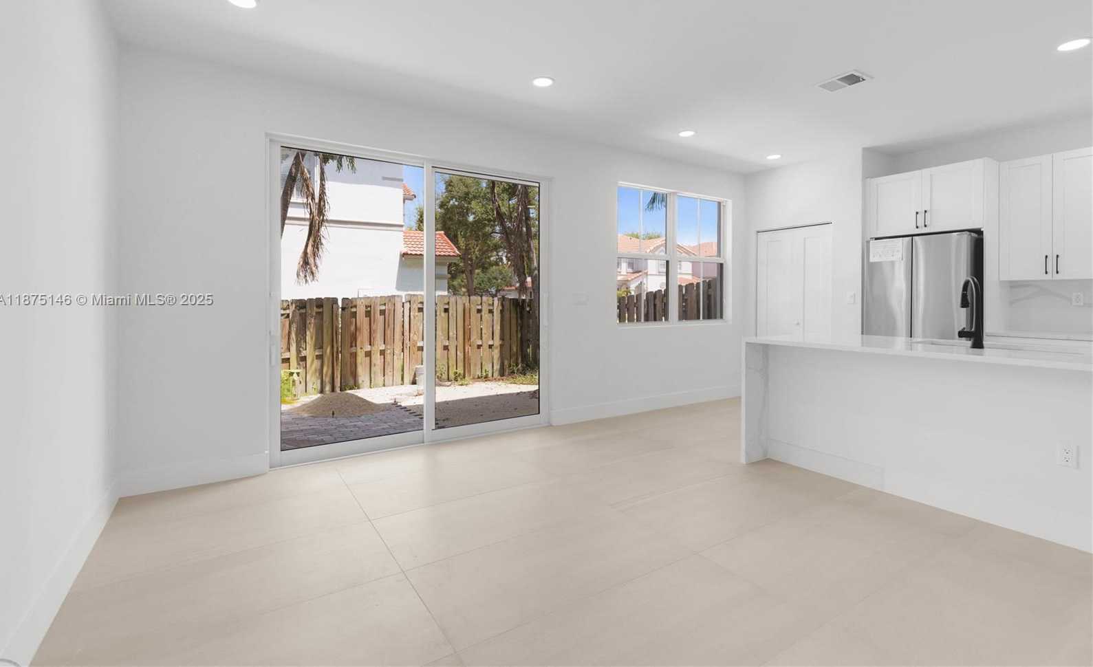 Small Image of 10829 NORTH WEST 79TH ST, Doral Number 12