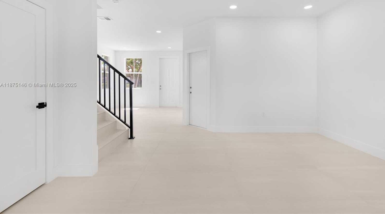 Small Image of 10829 NORTH WEST 79TH ST, Doral Number 19