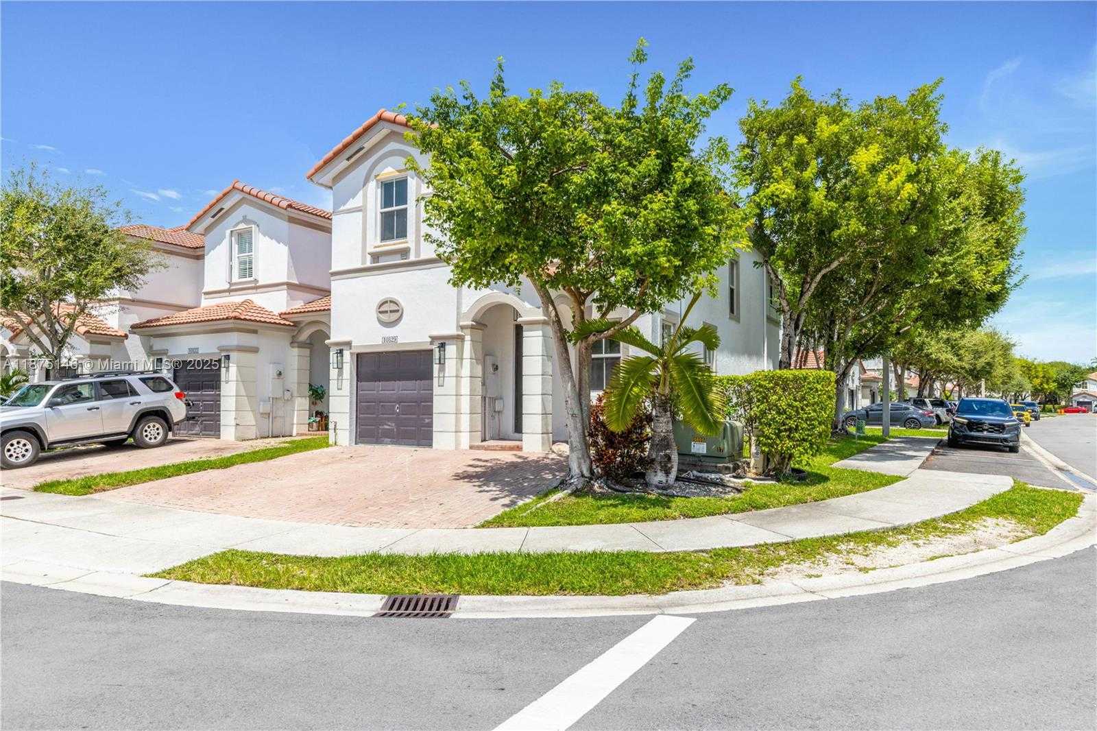Small Image of 10829 NORTH WEST 79TH ST, Doral Number 2
