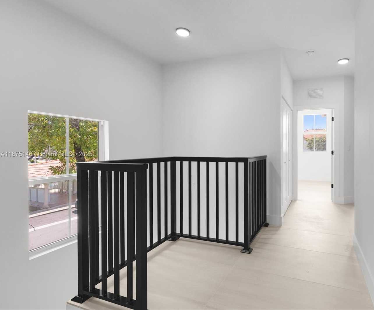 Small Image of 10829 NORTH WEST 79TH ST, Doral Number 25