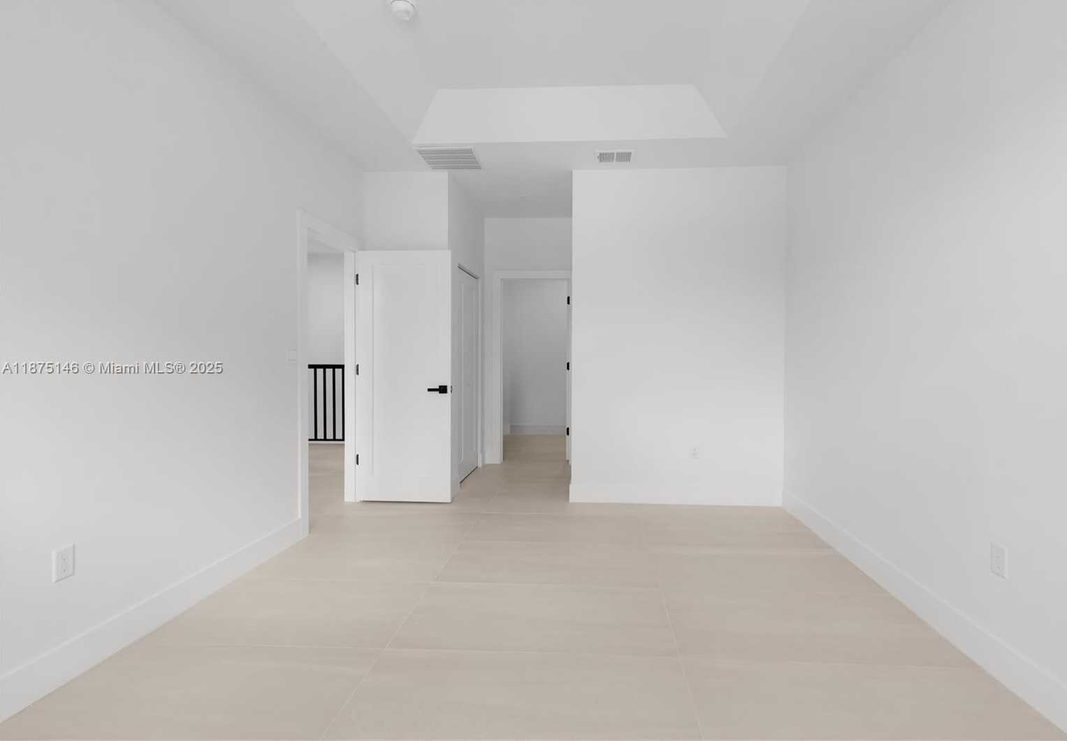 Small Image of 10829 NORTH WEST 79TH ST, Doral Number 28