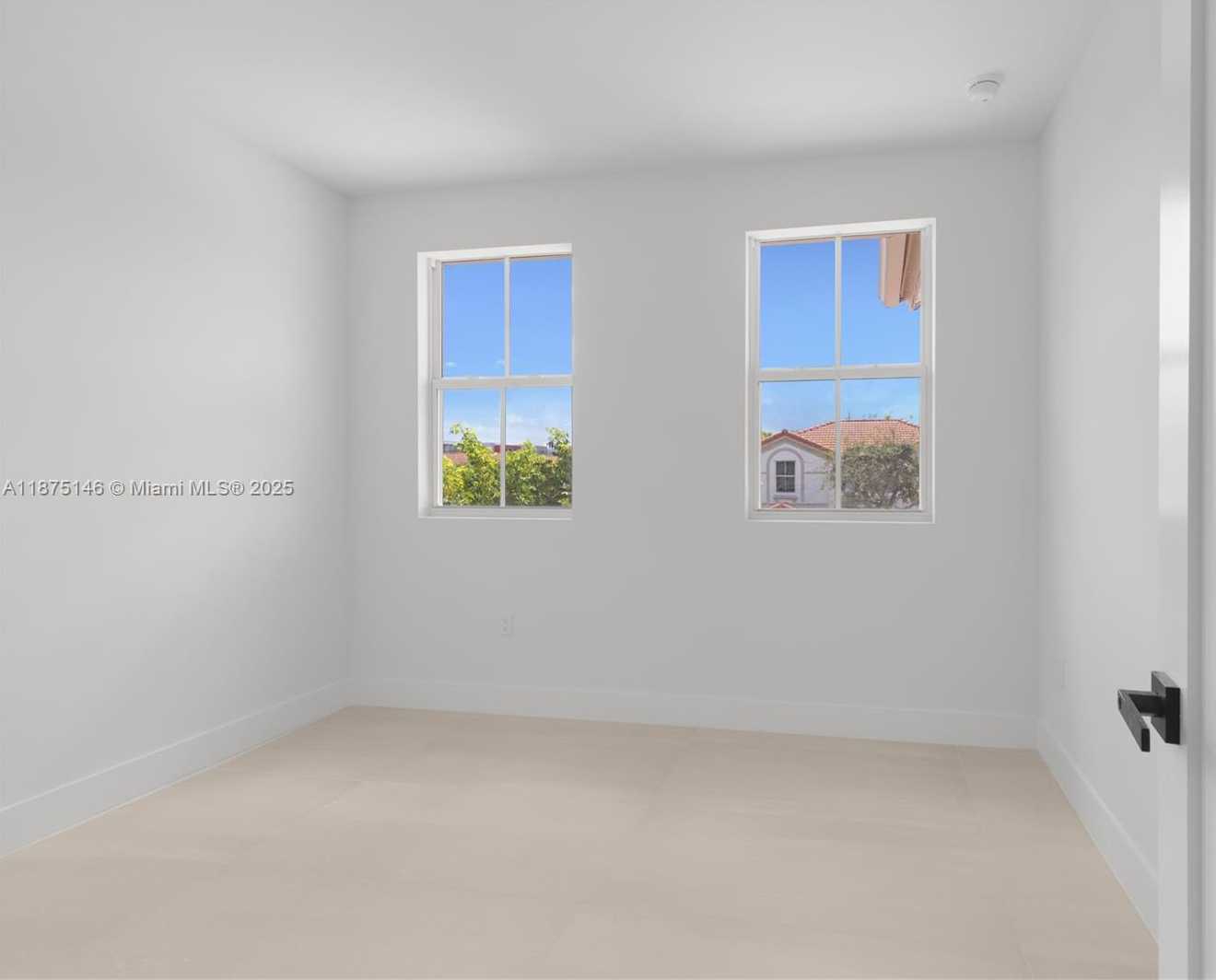 Small Image of 10829 NORTH WEST 79TH ST, Doral Number 31