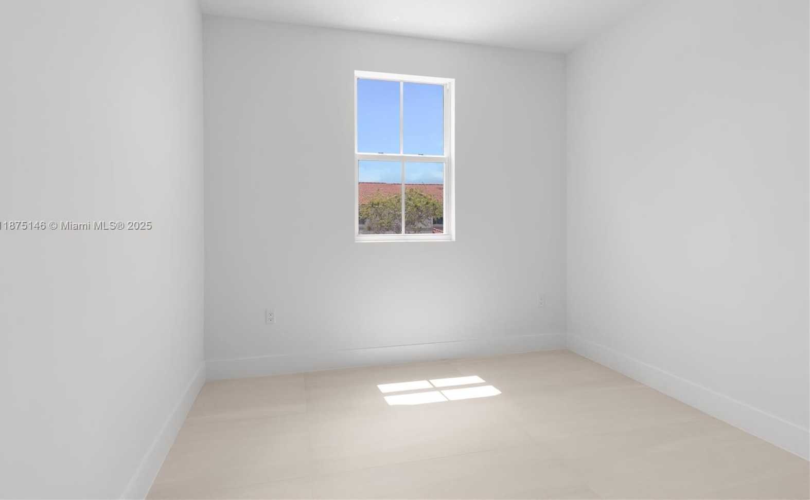 Small Image of 10829 NORTH WEST 79TH ST, Doral Number 36