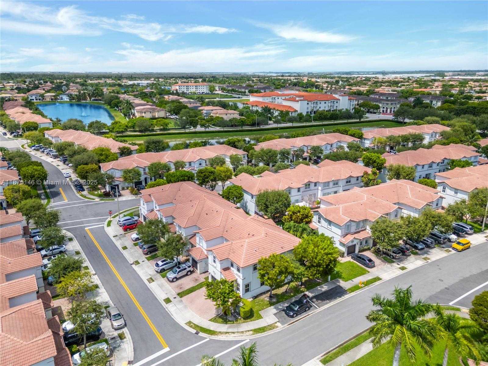 Small Image of 10829 NORTH WEST 79TH ST, Doral Number 40