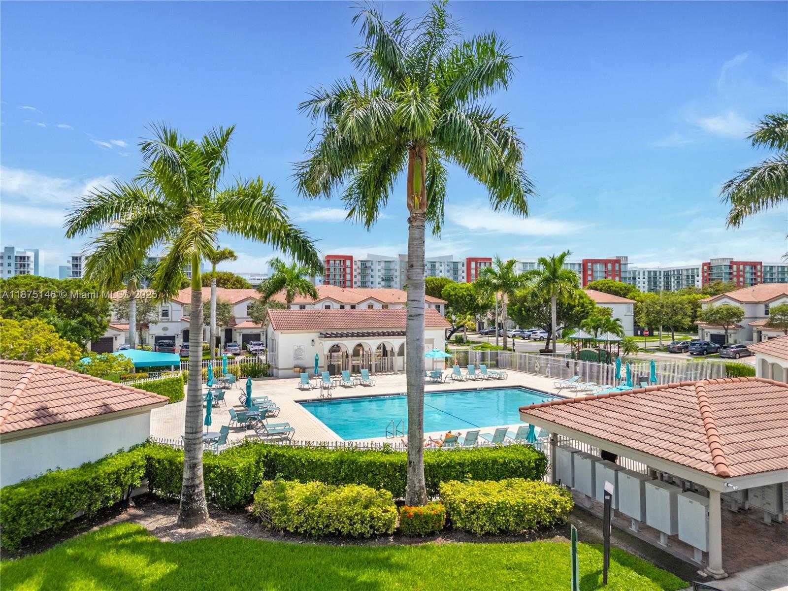 Small Image of 10829 NORTH WEST 79TH ST, Doral Number 42