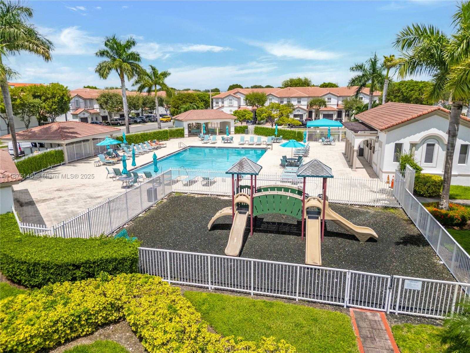 Small Image of 10829 NORTH WEST 79TH ST, Doral Number 44