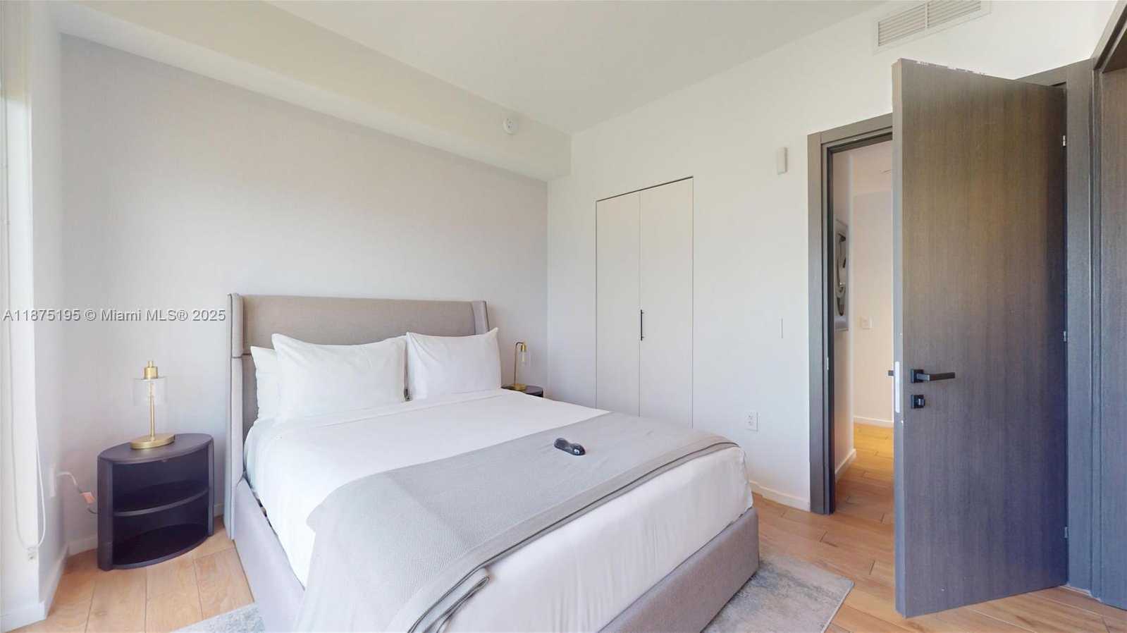 Small Image of 398 NORTH EAST 5TH ST #2111, Miami Number 13