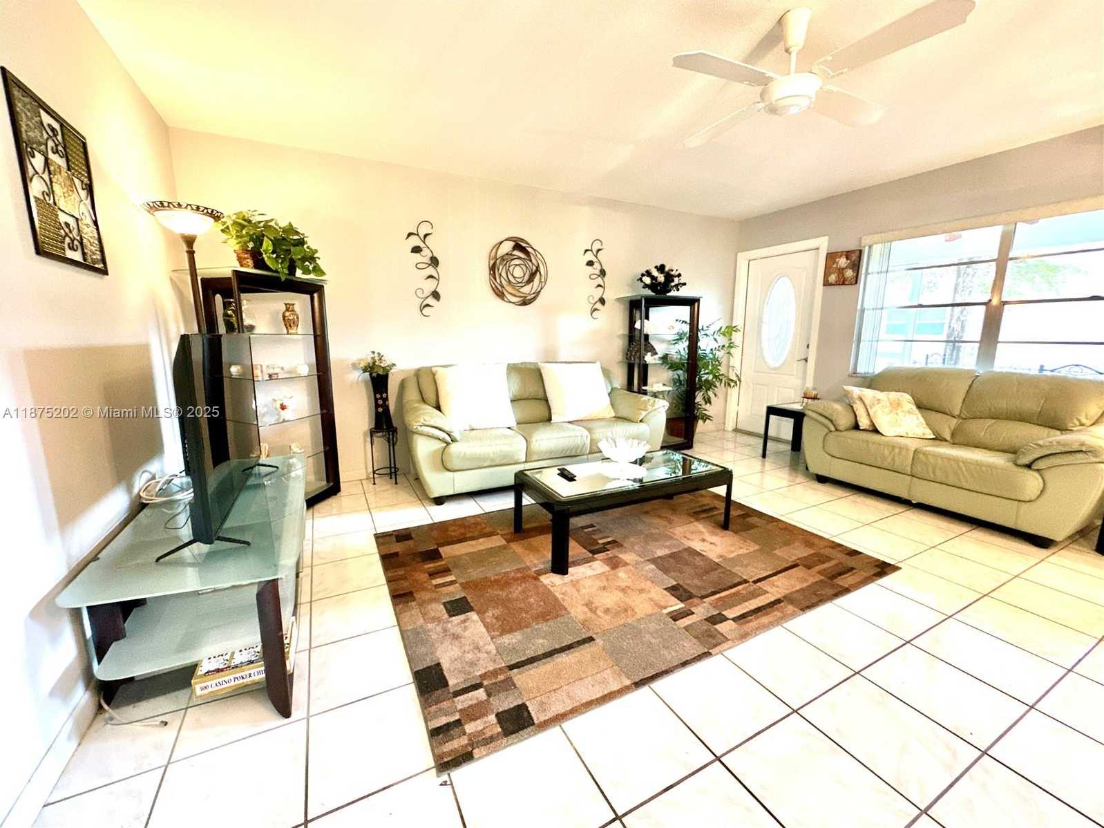 Small Image of 5300 WASHINGTON ST #A139, Hollywood Number 10