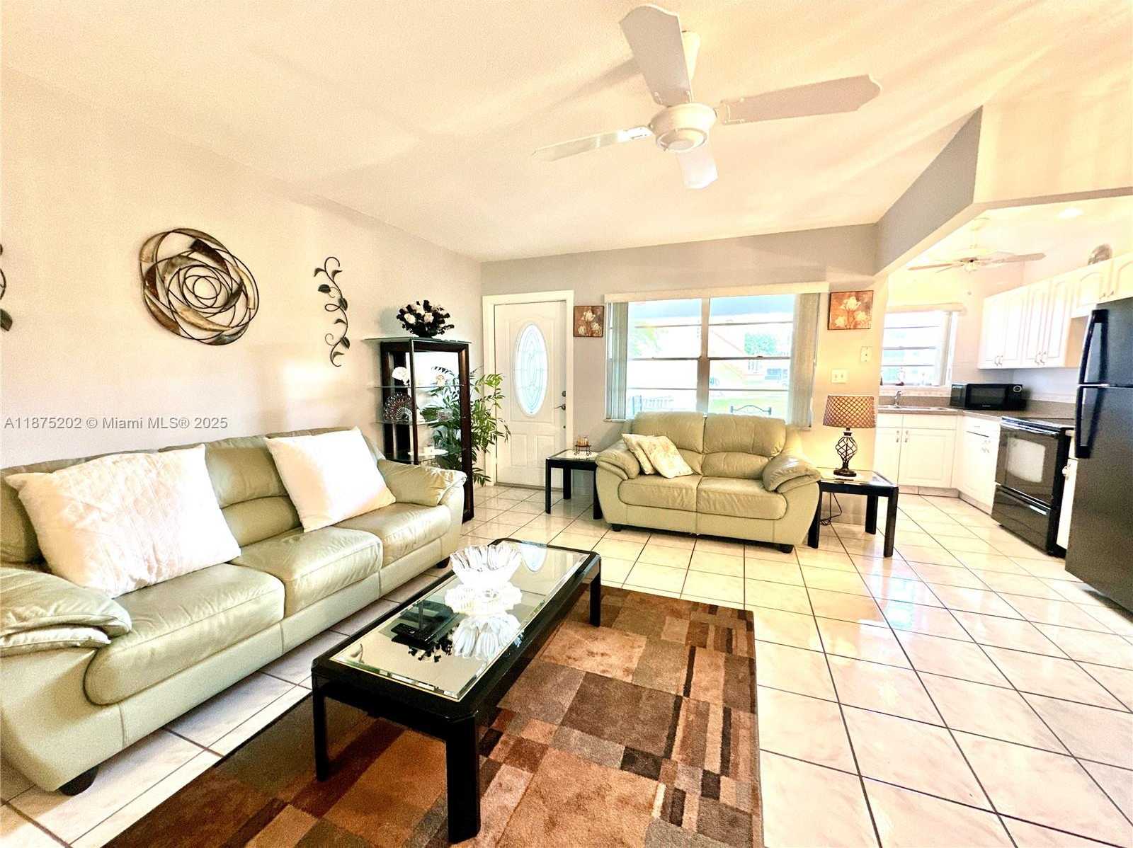 Small Image of 5300 WASHINGTON ST #A139, Hollywood Number 12