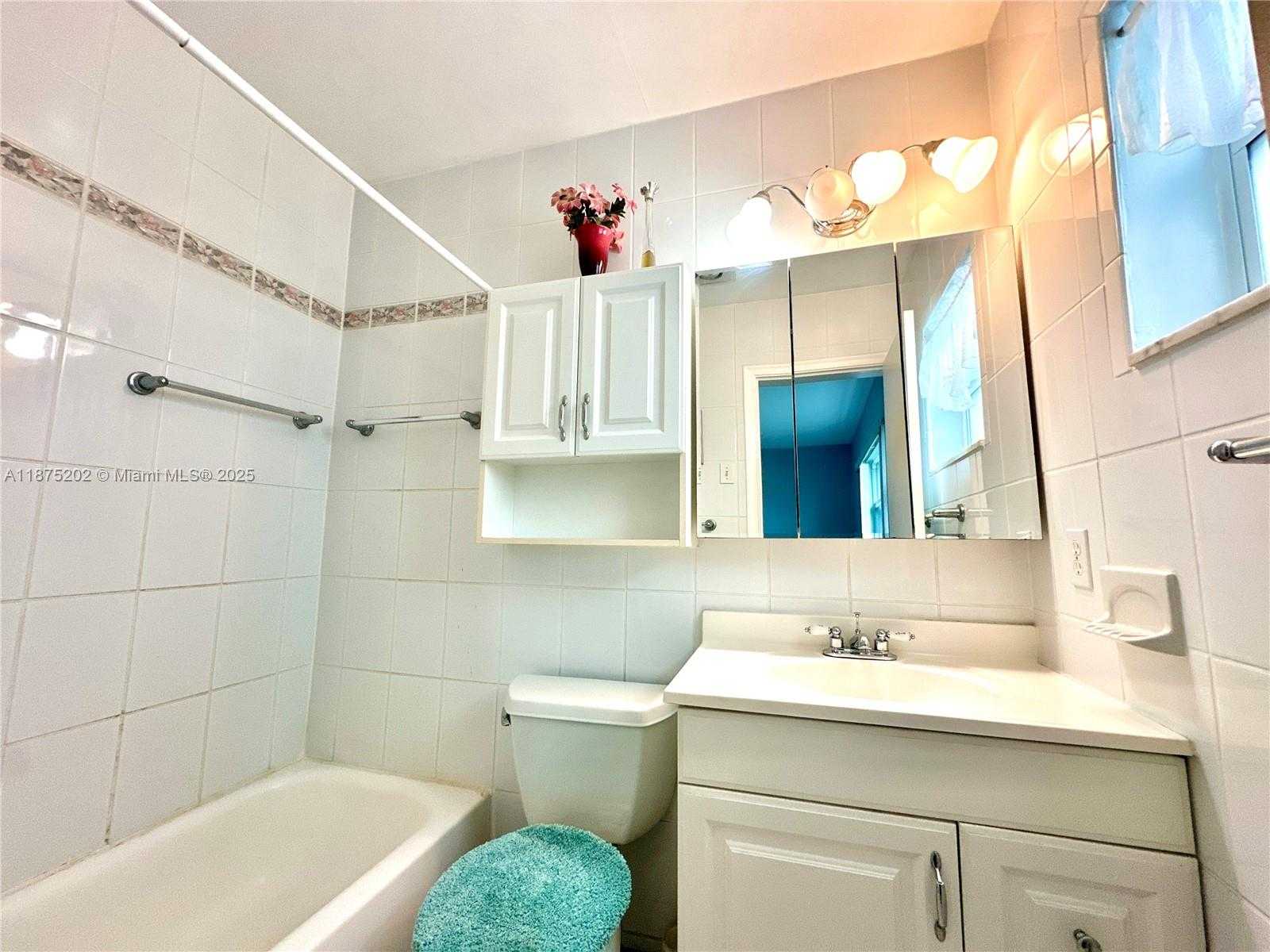 Small Image of 5300 WASHINGTON ST #A139, Hollywood Number 19