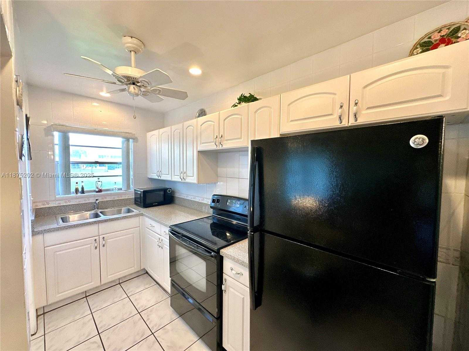 Small Image of 5300 WASHINGTON ST #A139, Hollywood Number 8
