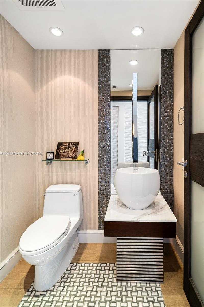 Small Image of 2020 NORTH BAYSHORE DR #4101, Miami Number 22