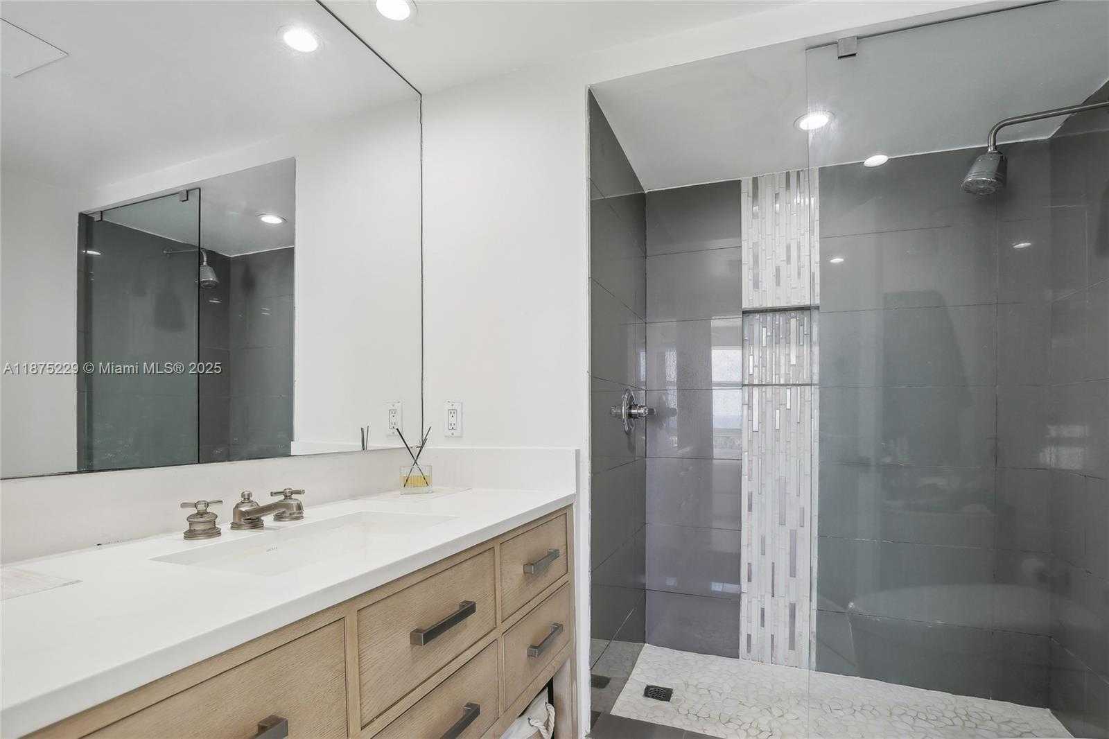 Small Image of 2701 NORTH OCEAN BLVD #10C, Fort Lauderdale Number 11