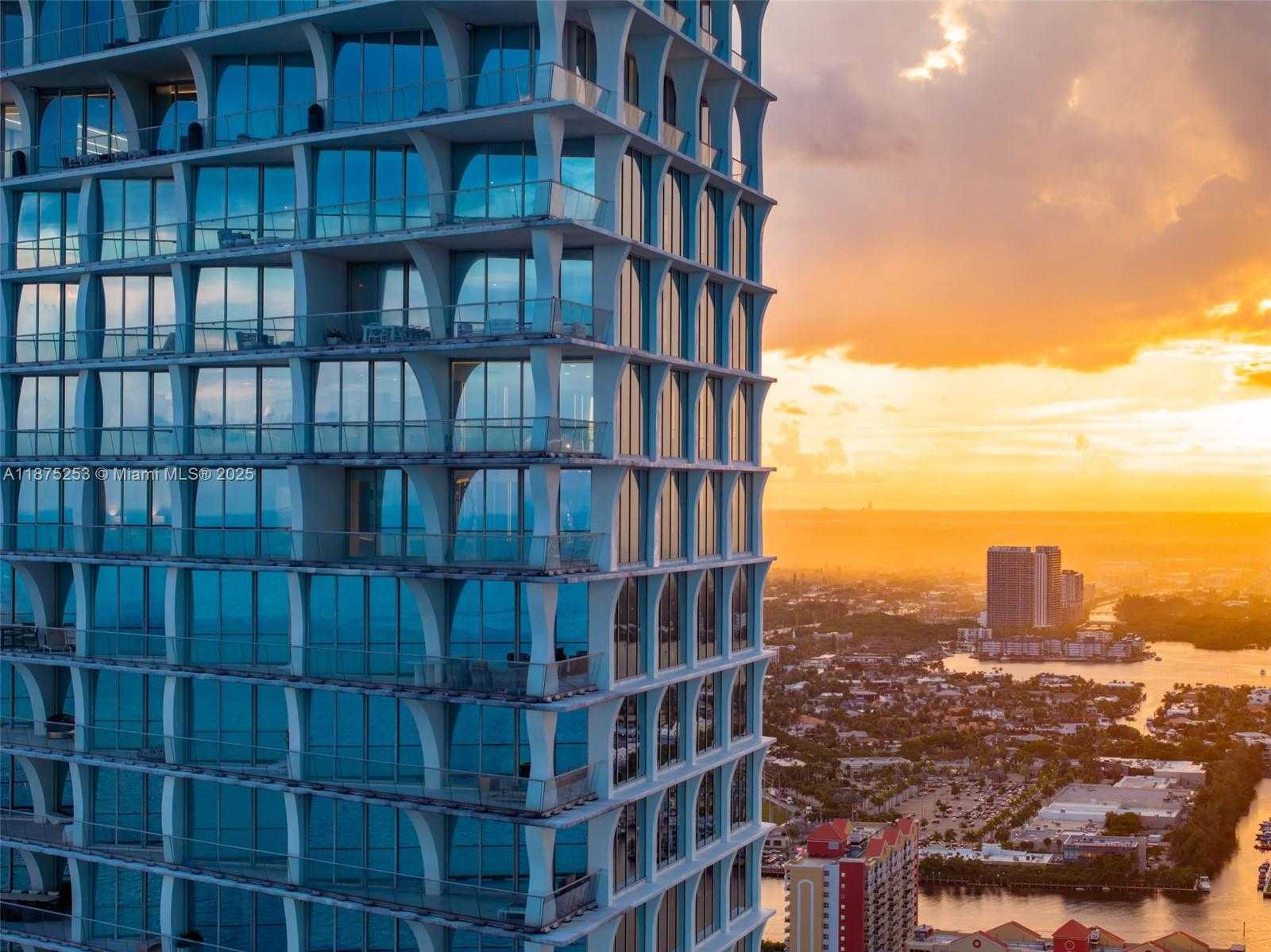 Small Image of 16901 COLLINS AVE #5105, Sunny Isles Beach Number 39