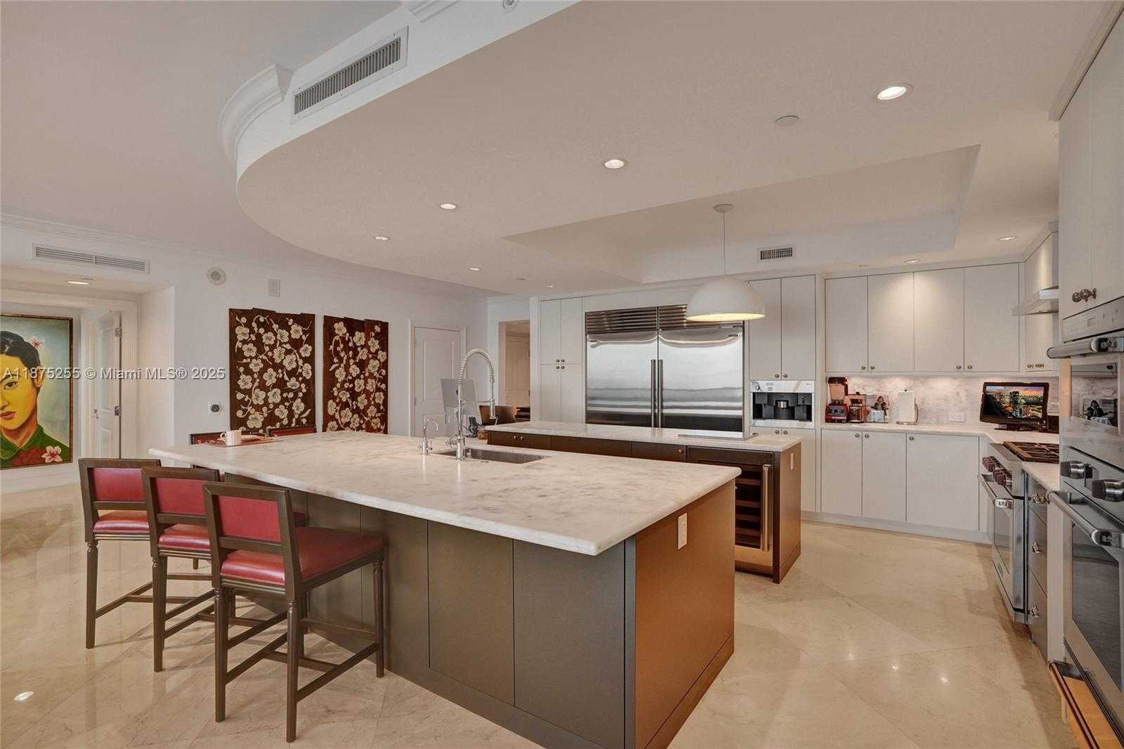Small Image of 6000 ISLAND BLVD #1707, Aventura Number 12