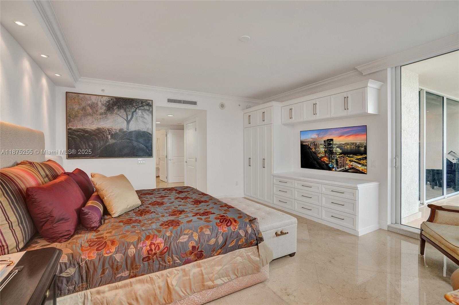Small Image of 6000 ISLAND BLVD #1707, Aventura Number 19